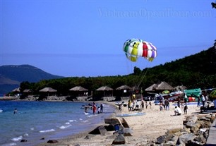 A visit to beautiful islands named for a type of bird, the salangane - ảnh 1